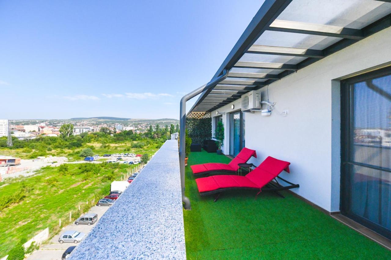 Panoramic Apartment With Terrace Cluj-Napoca Luaran gambar