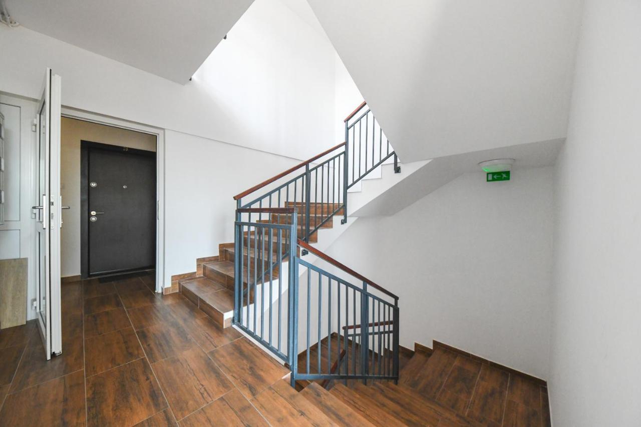 Panoramic Apartment With Terrace Cluj-Napoca Luaran gambar