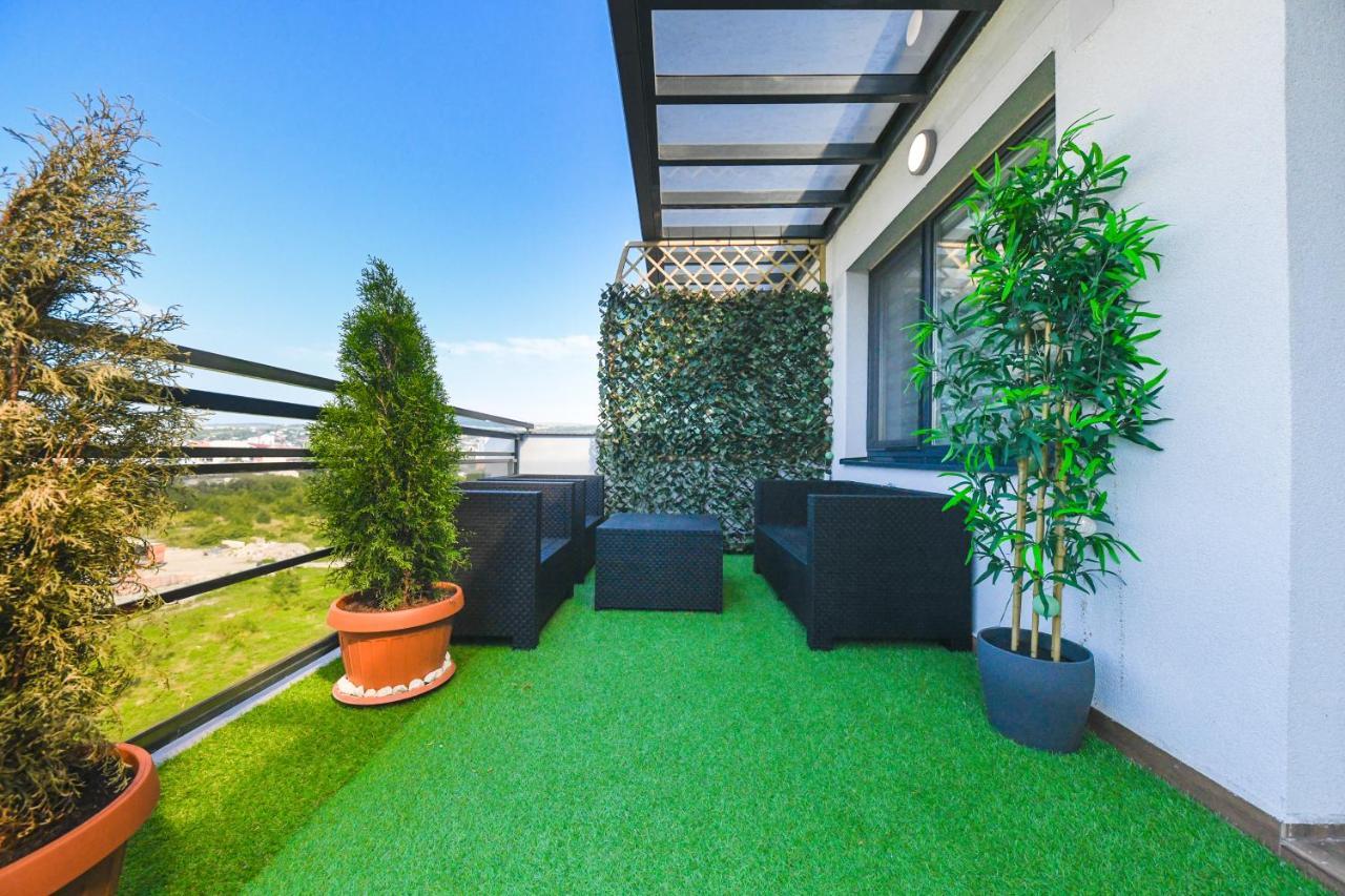 Panoramic Apartment With Terrace Cluj-Napoca Luaran gambar